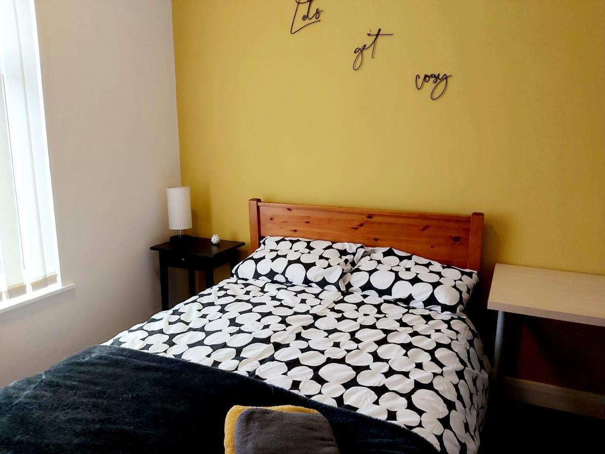 Comfy 4 Bed Home Away From Home Coventry Zewnętrze zdjęcie